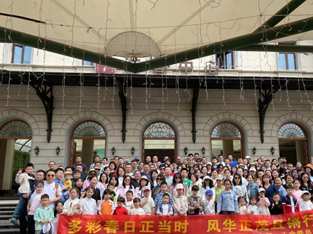 多彩春日正当时 风华正茂且锵行