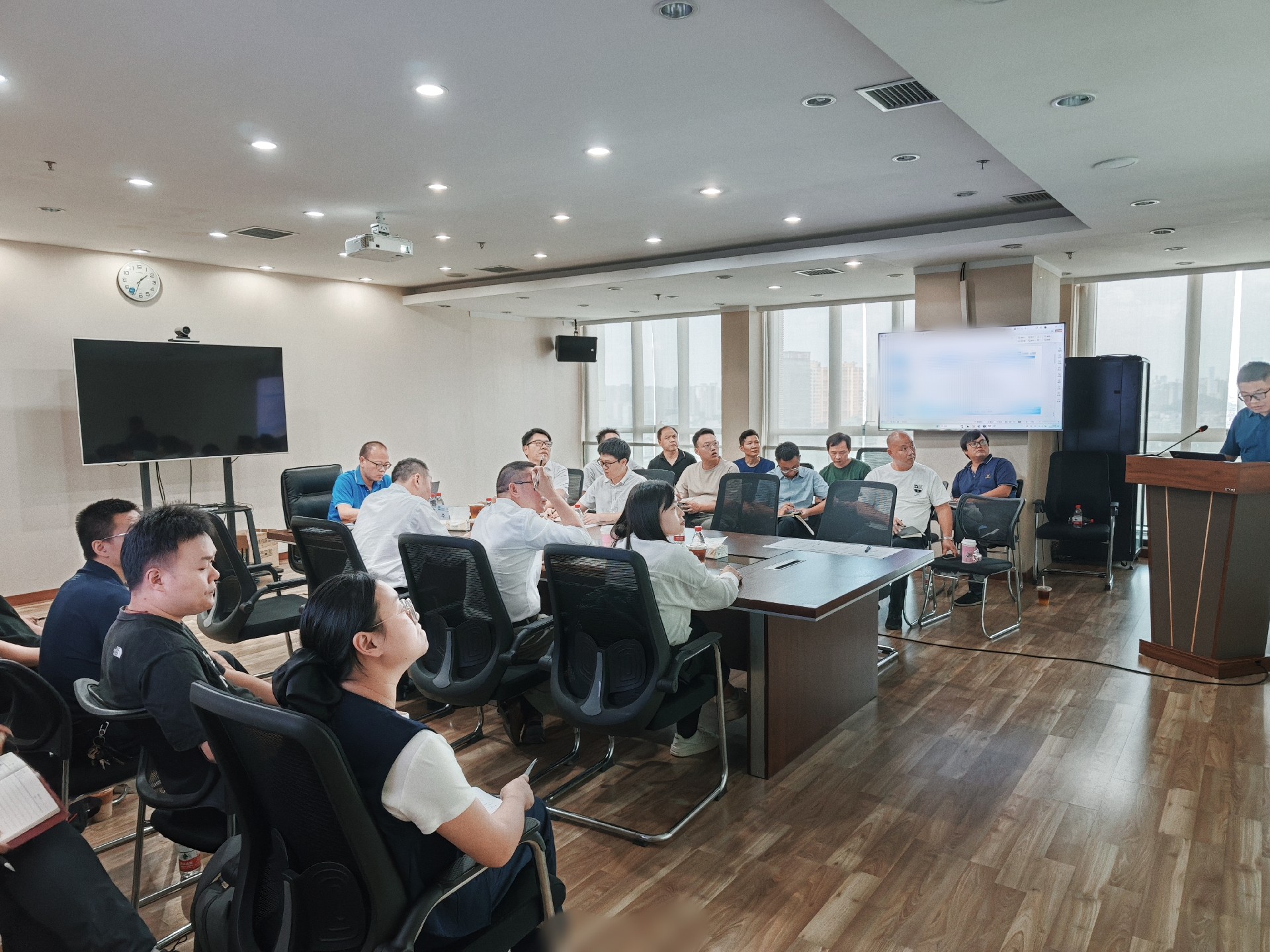 1753752253938063.jpg 仓储.jpg